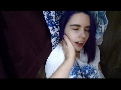 ❤️ Sibt lil sis tiegħi fil-closet u għenitha tiġri ❤ Sess lilna ️❤